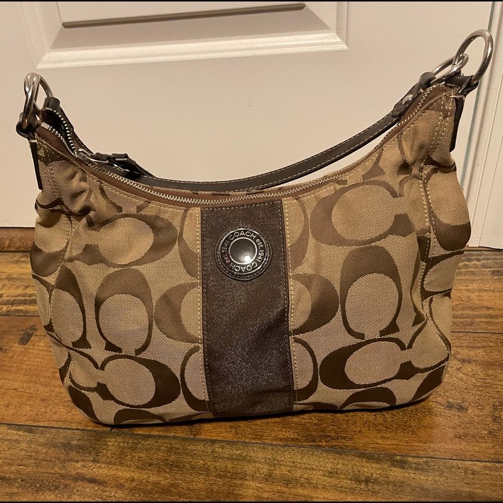 Brown Medium Size Coach Purse in Excellent Condition